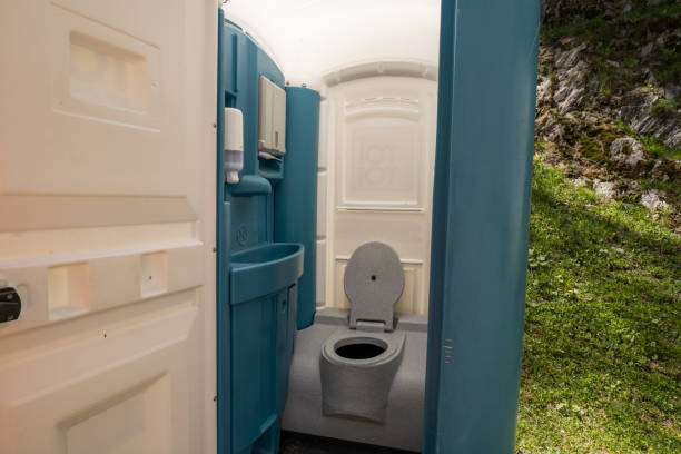 Best Temporary restroom rental  in Brookfield Center, OH