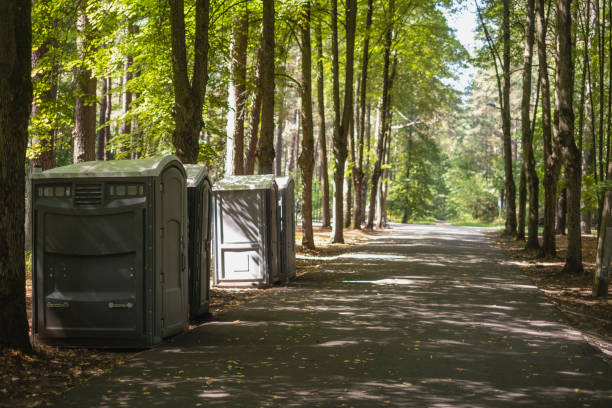 Best Luxury portable toilet rental  in Brookfield Center, OH